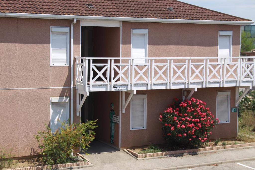 Fasthotel Nimes Caissargues Εξωτερικό φωτογραφία